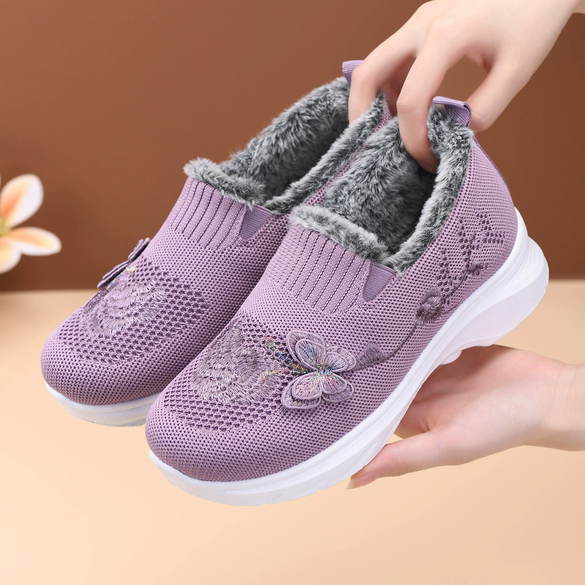 Women's Fleece-Lined Non-Slip Casual Sports Shoes for Winter