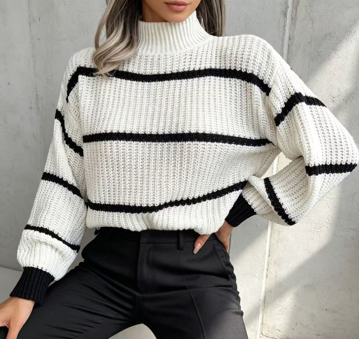 New Loose-Fit Mock-Neck Sweater for Autumn/Winter