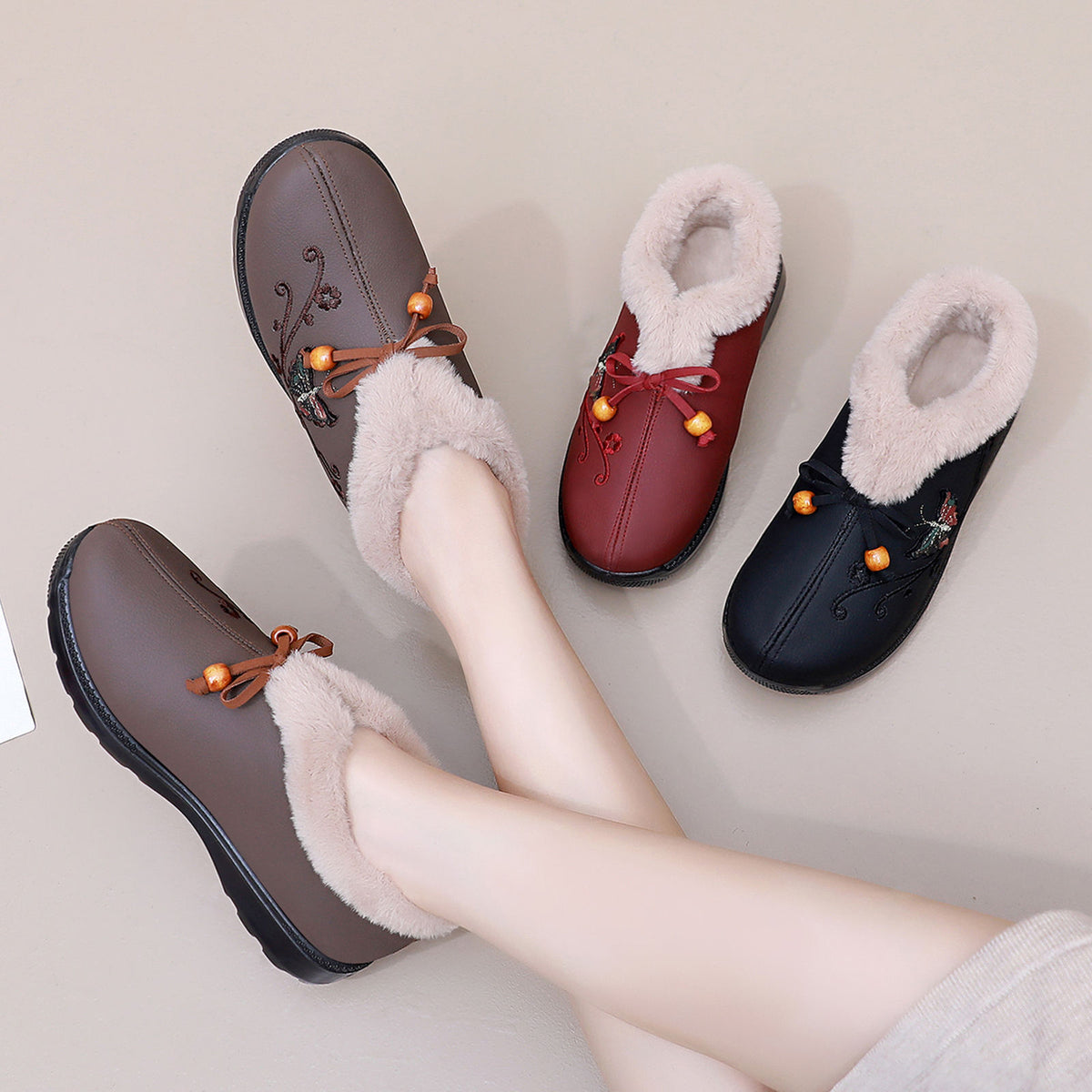 New Fall/Winter 2026 Slip-On Non-Slip Casual Shoes for Middle-Aged and Elderly Women