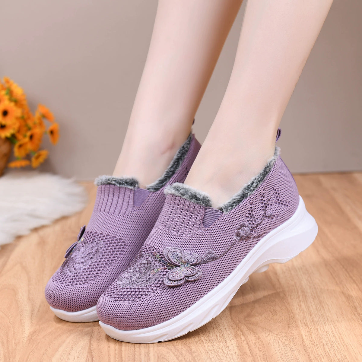 Women's Fleece-Lined Non-Slip Casual Sports Shoes for Winter