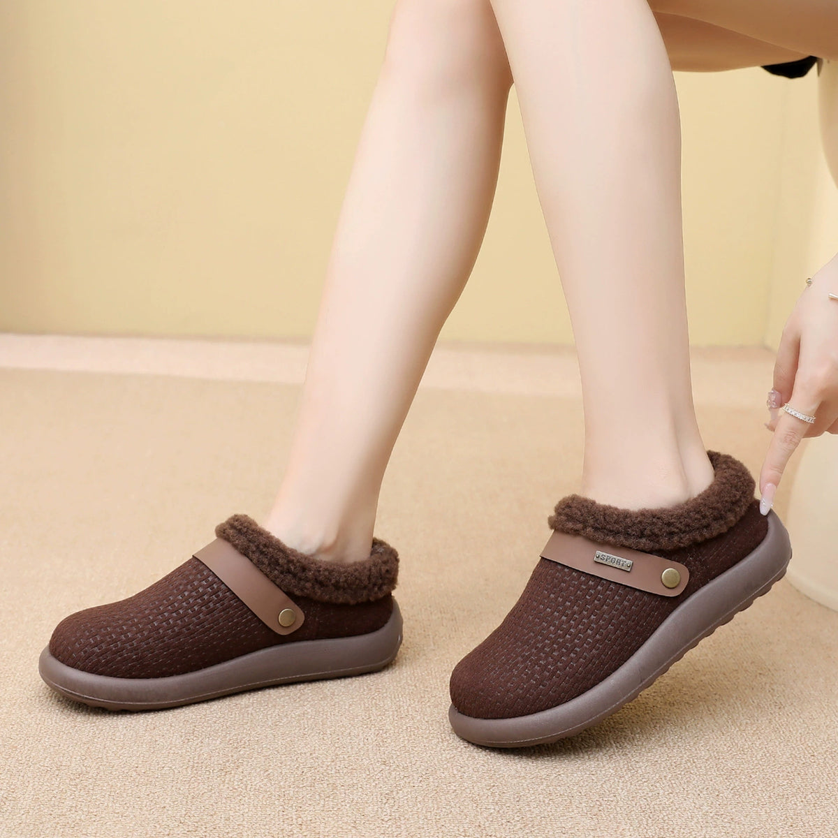 2026 winter new arrival: women's slip-on house slippers