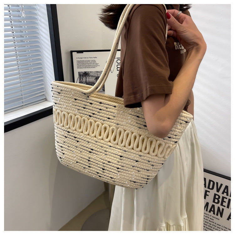 Women's Large-Capacity Straw Bag