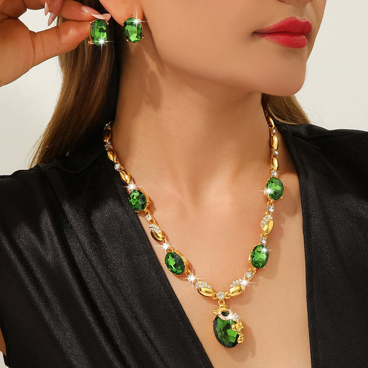 Stylish Oval Rhinestone Necklace and Earring Jewelry Set