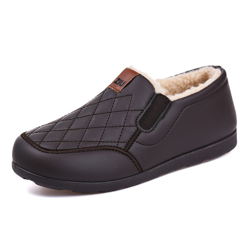 👢👢 New women's slip-on winter shoes—fleece-lined and thickened for warmth; ideal for moms.
