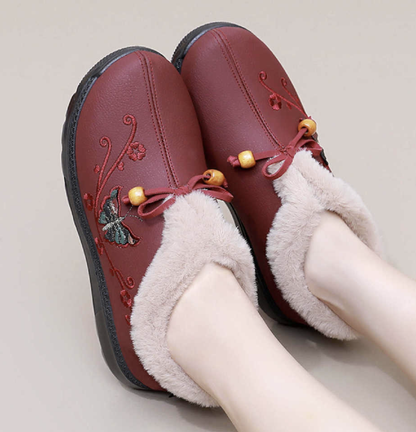 New Fall/Winter 2026 Slip-On Non-Slip Casual Shoes for Middle-Aged and Elderly Women