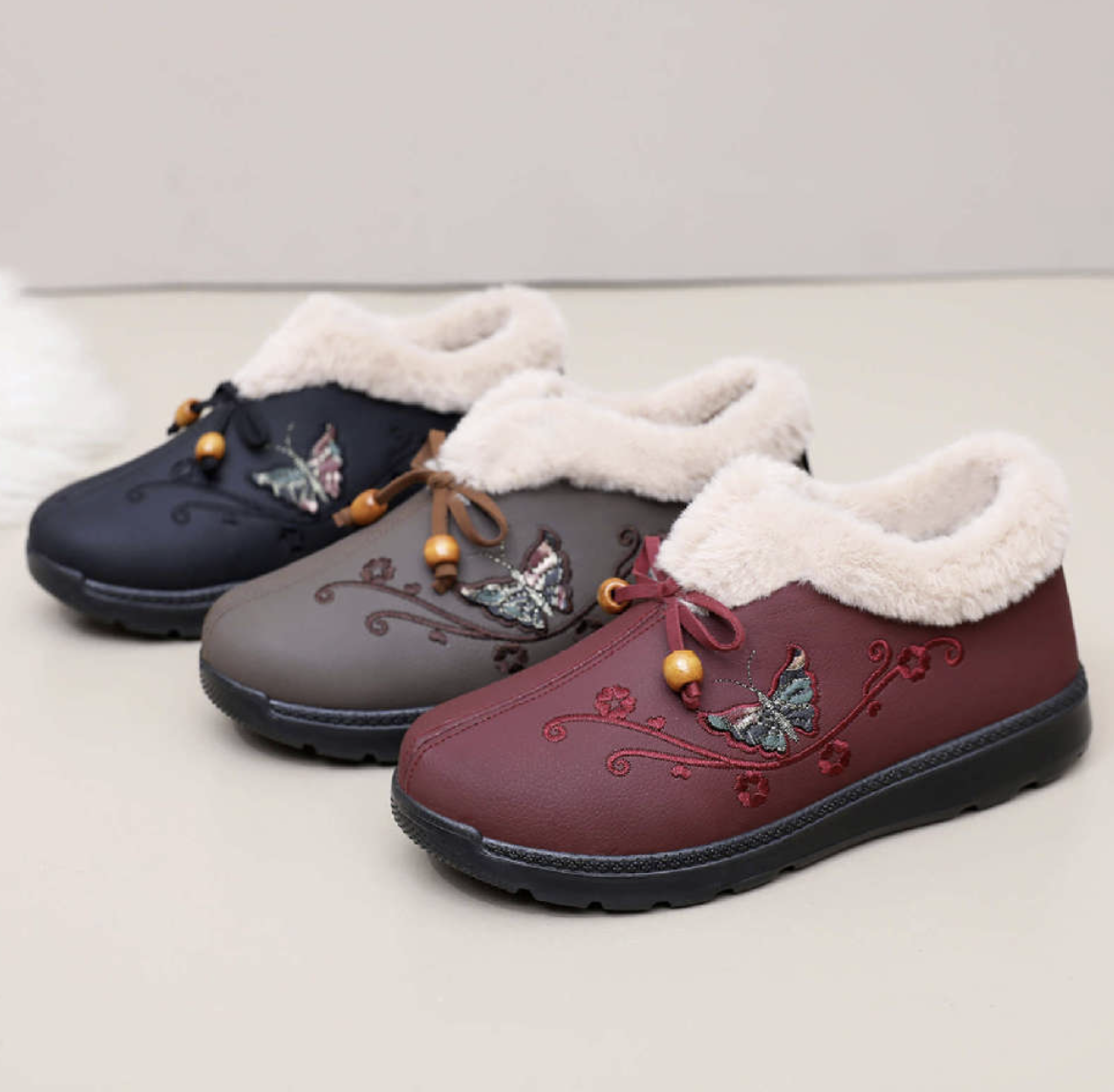 New Fall/Winter 2026 Slip-On Non-Slip Casual Shoes for Middle-Aged and Elderly Women
